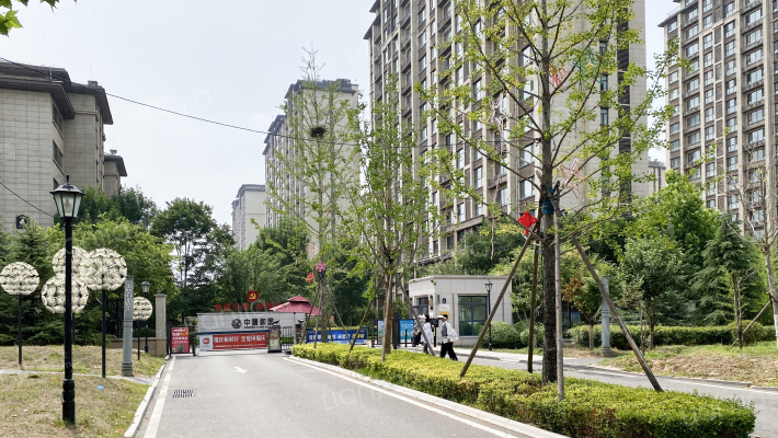 中颐和园外景图