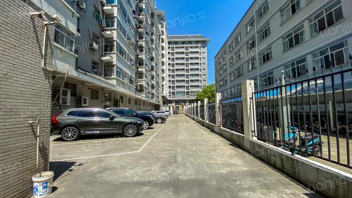 育贤大厦外景图