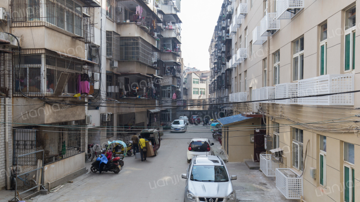 黄陂血防宿舍外景图