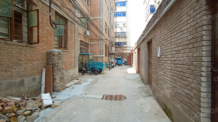 劳动局家属院外景图