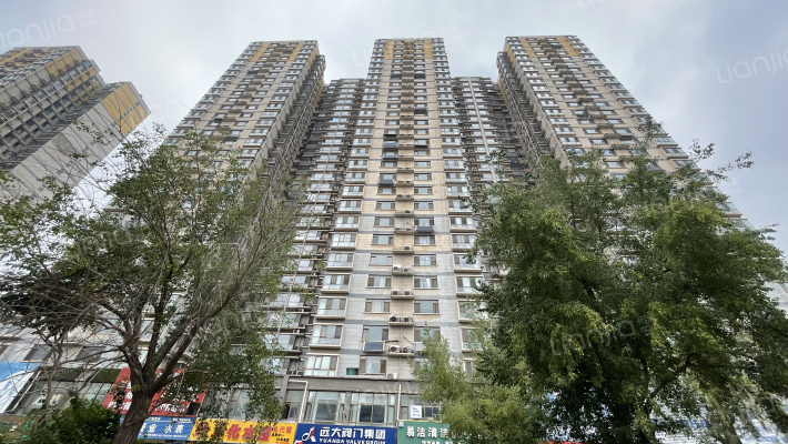 融富中心A区外景图