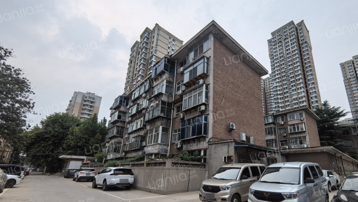 外贸宿舍外景图