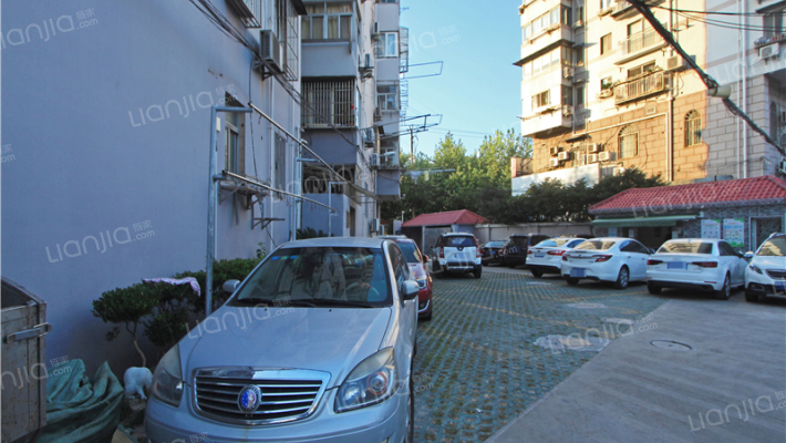 新华源公寓外景图