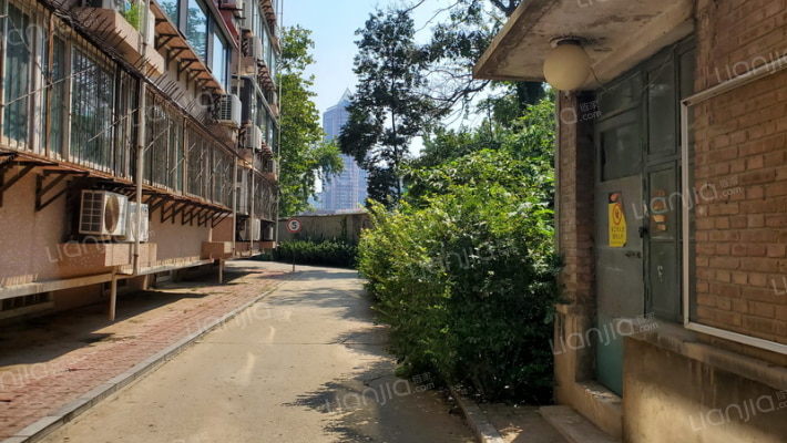 市绿炬种子机械厂宿舍外景图