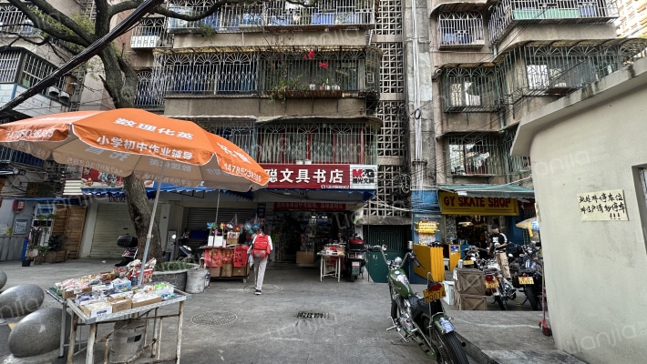 堰塘街28号外景图