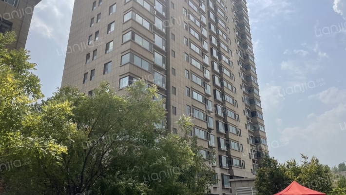 紫金云岭外景图