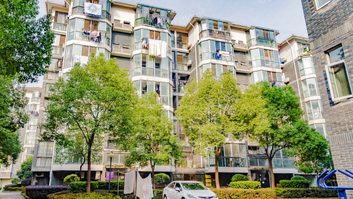 藏龙水天居外景图