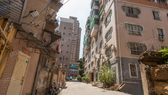 秀德大厦外景图