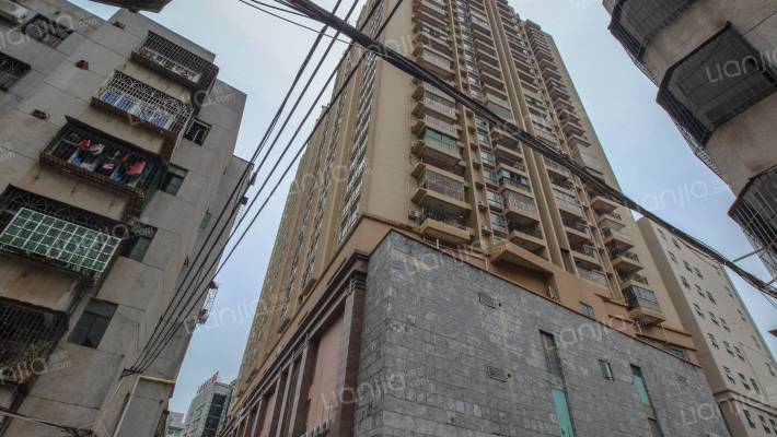 中恒世纪广场外景图