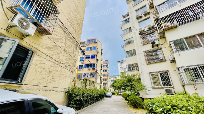 青山二村外景图