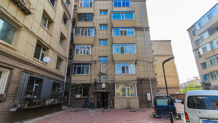 汽贸小区外景图