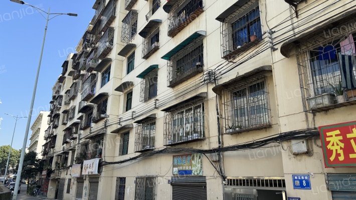 刚玉南街8号外景图