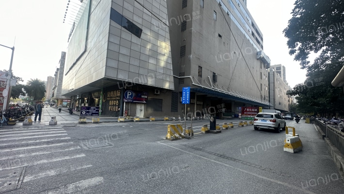 凤凰国际外景图