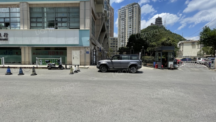 香榭丽舍外景图