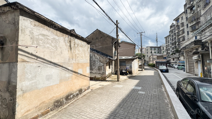 沿塘弄金家道地外景图