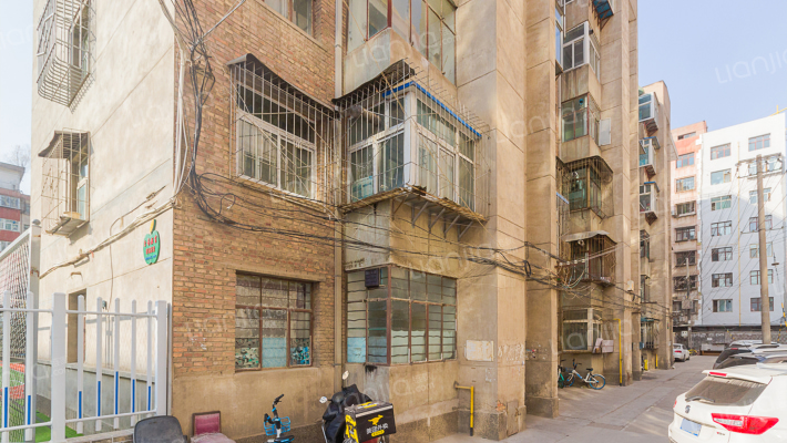 甘肃省医药学校小区外景图