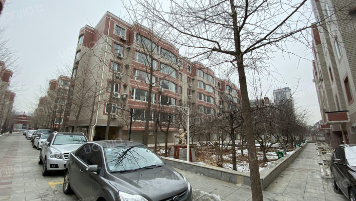 测绘华苑外景图