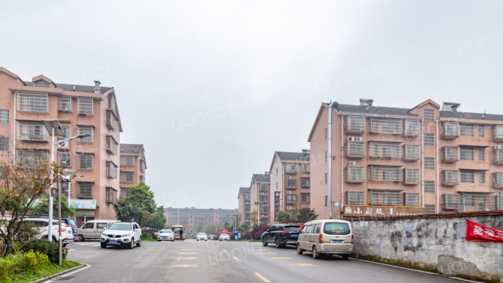 朱公塘小区外景图