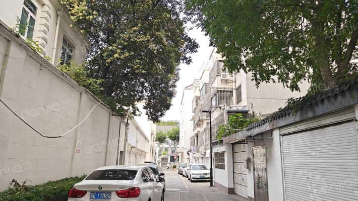 沈衙弄外景图