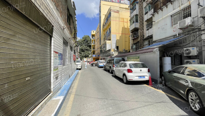 宝山南路448号外景图