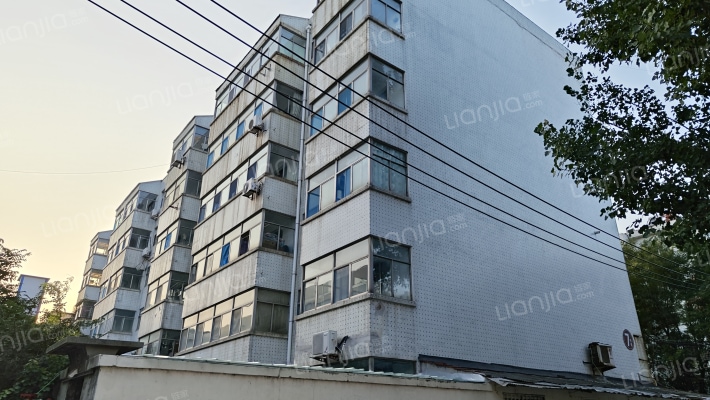 勘测研究院宿舍外景图