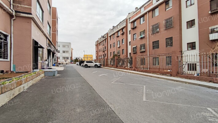 芙蓉公寓外景图