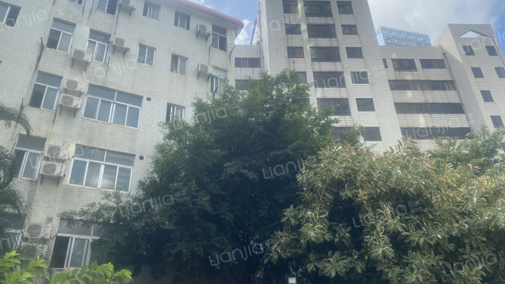 机关宿舍大院外景图