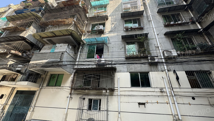 新世纪公寓1小区外景图