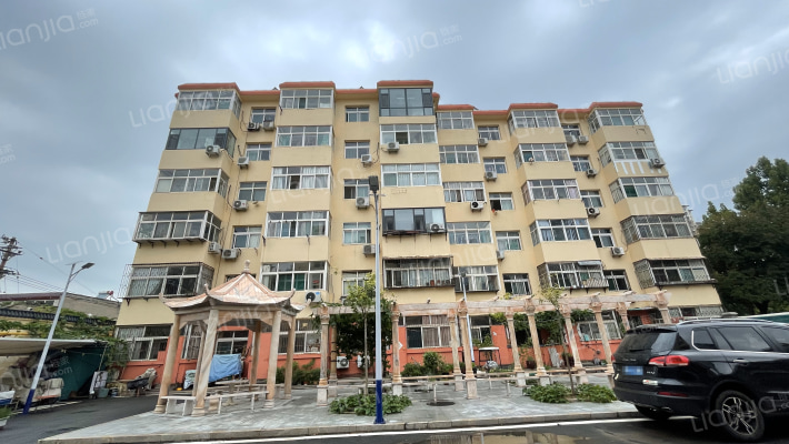 电杆厂家属院外景图