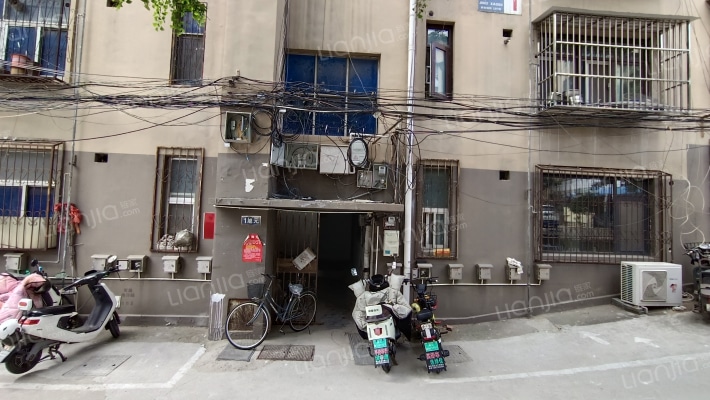 纪委小区外景图