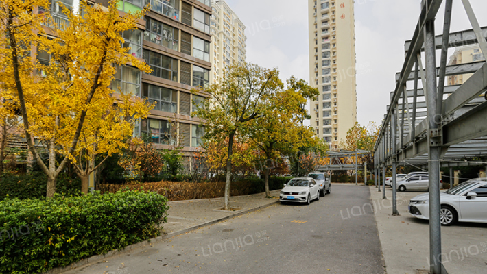 皇冠国际一期外景图