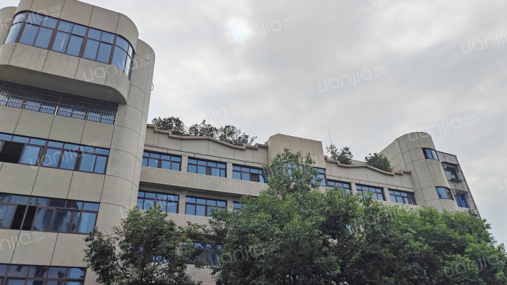 城管局宿舍外景图