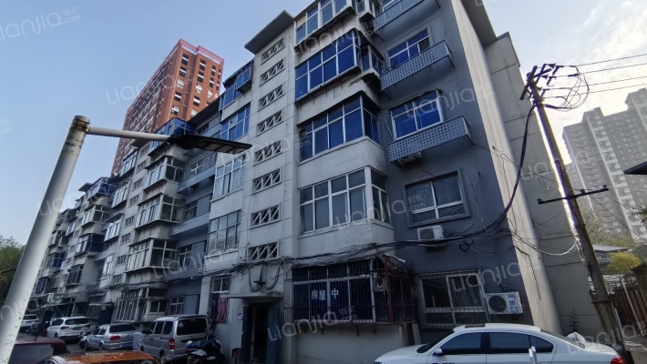 市政公司宿舍外景图