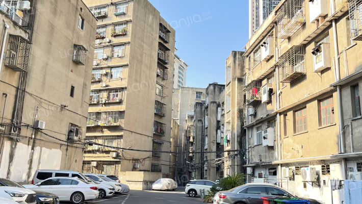 人大家属院外景图