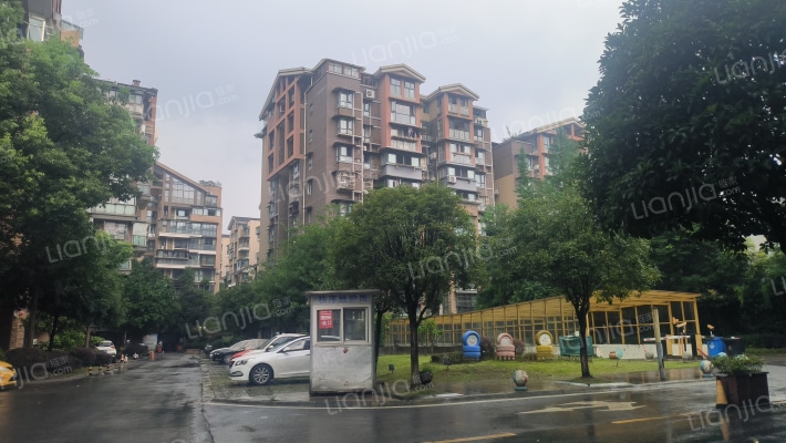 星月尚溪河畔外景图