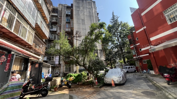 鼓楼路84号外景图