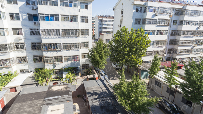 樱南东小区外景图