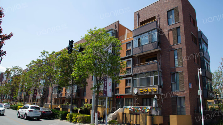 社会山花园三区外景图