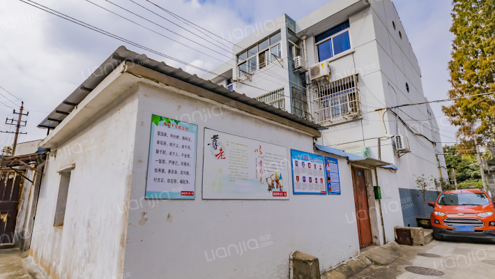 淮阴卫生高等职业技术学校宿舍区外景图