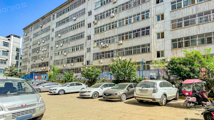 林业汽修小区外景图