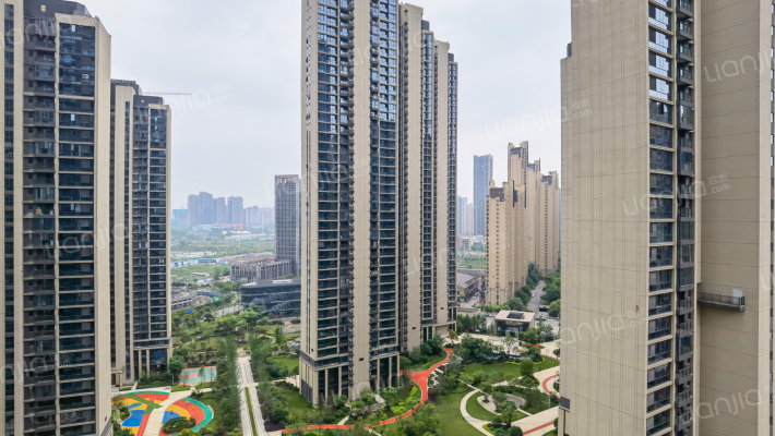 首地云梦台外景图