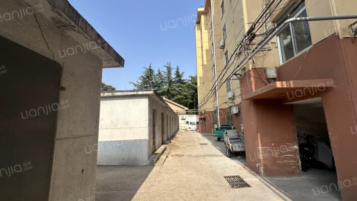 中小企业局宿舍外景图