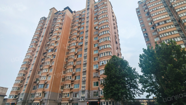 白鹤花苑外景图