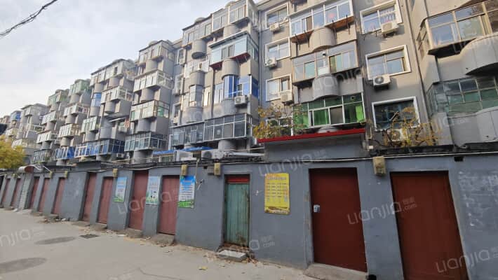 元件厂家属楼外景图