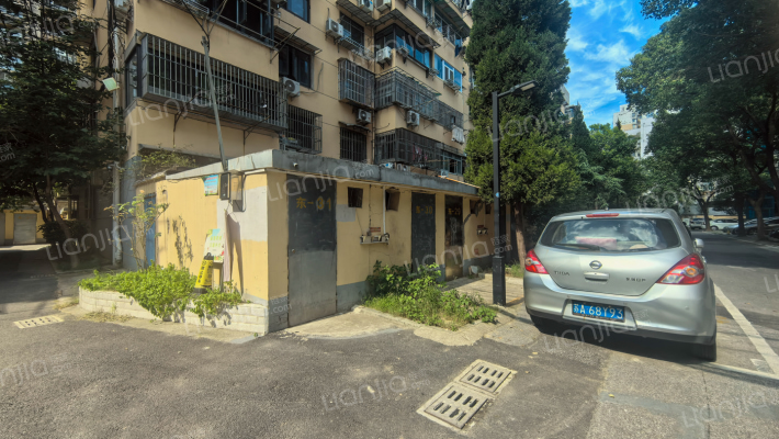 定淮门大街18号外景图