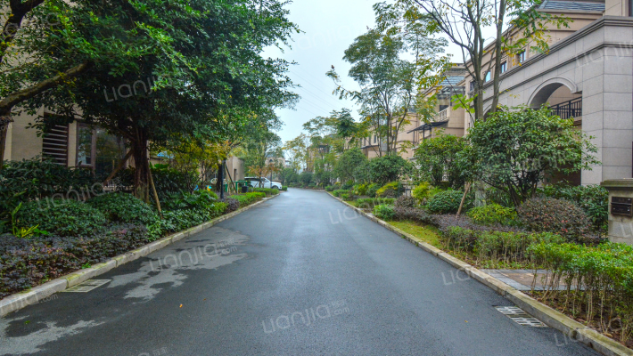 法蓝西庄邸蓝铂湾外景图