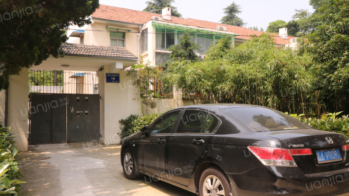 后半山园五号外景图