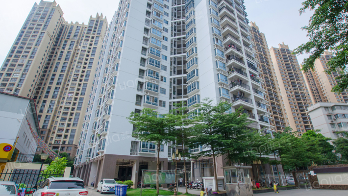 金龙公寓外景图