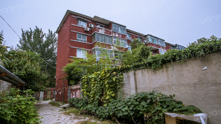 一中宿舍外景图