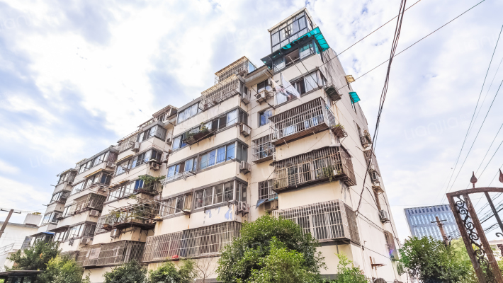 华银花园外景图